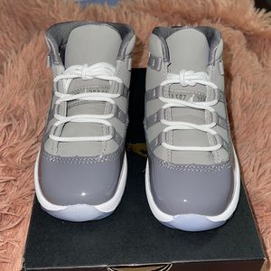 Cool Grey 11s 8c